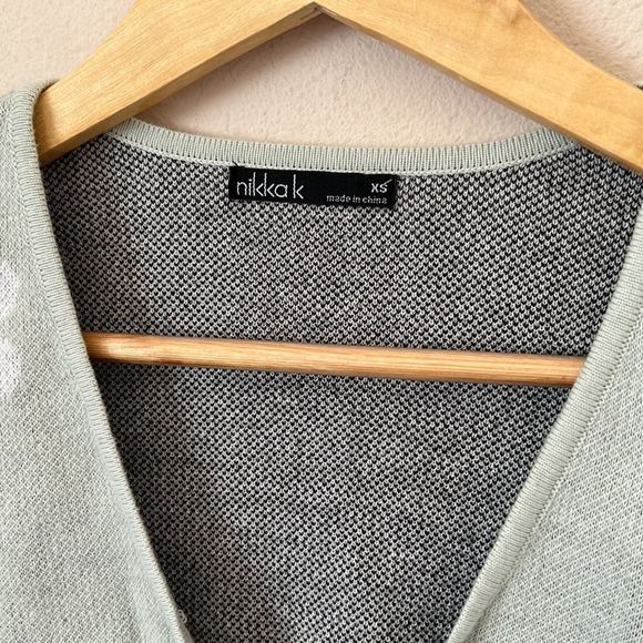 Nikkak Green Floral Cropped Long Sleeve Cardigan - Picture 4 of 6